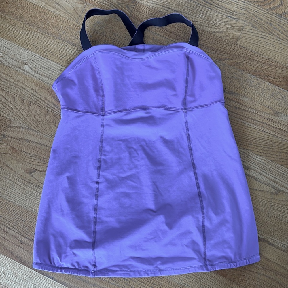Lululemon tank with built-in bra